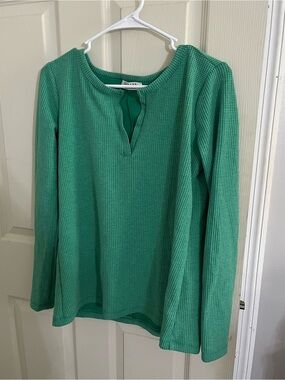 Green Waffle-Knit Long Sleeve Keyhole Top